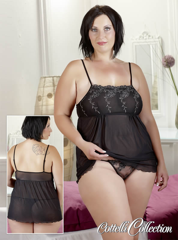 Babydoll Plus Size set in Black with String
