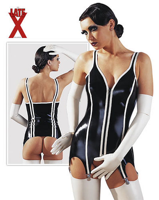 Latex Basque in Black  and White